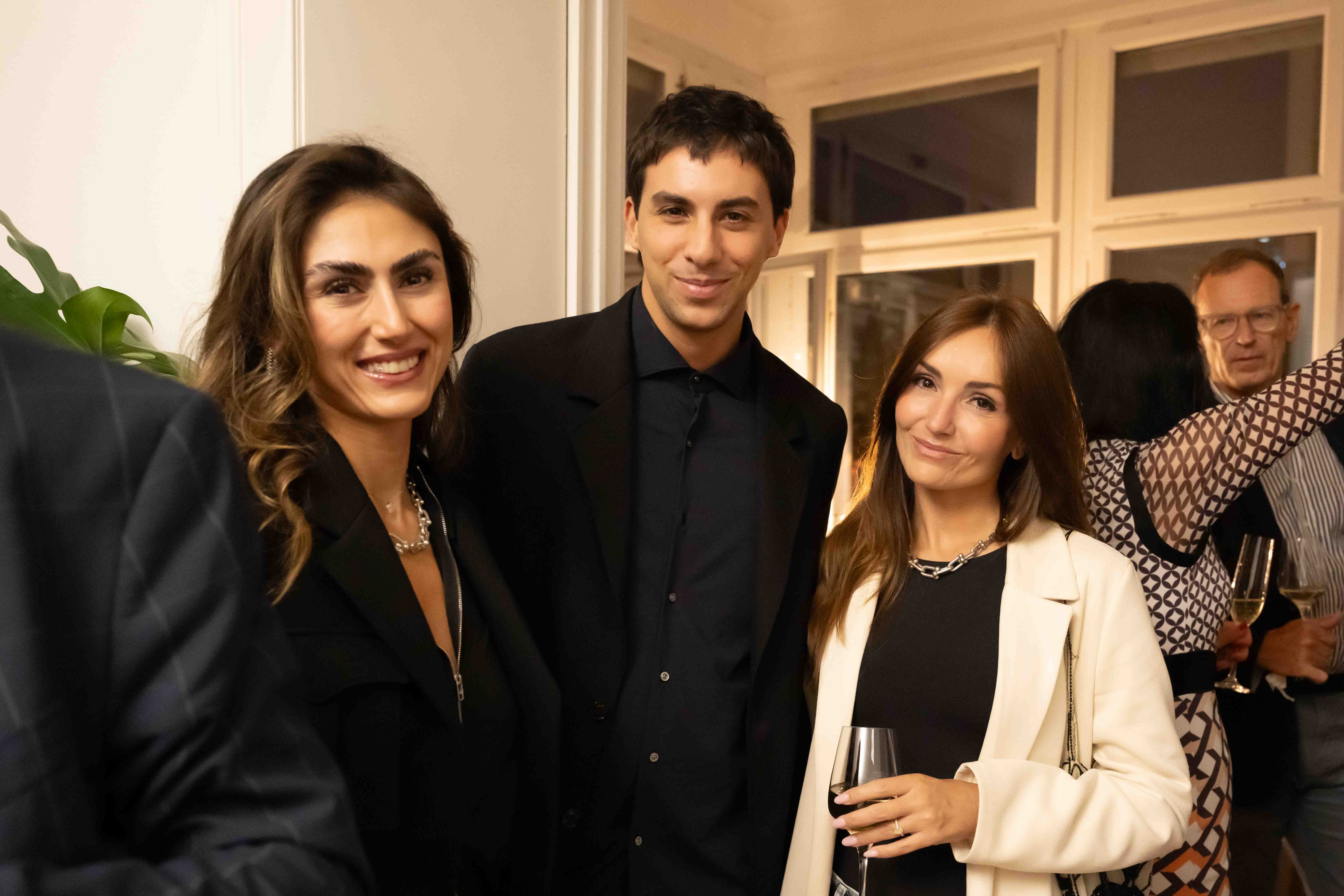 Karma Vernissage 10